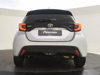 Toyota Yaris Toyota Yaris 1.5 Hybrid 130 Executive | Stuur en Stoelverwarming | PDC V+A | - afbeelding nr 8