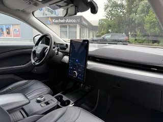 Ford Mustang Mach-E Ford Mustang Mach-E 75kWh | Trekhaak | Bang & Olufssen | 360 Camera | Panorama | - afbeelding nr 14