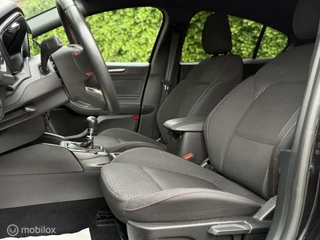 Ford Focus Ford Focus 1.0 EcoBoost ST Line | Carplay | PDC | - afbeelding nr 4