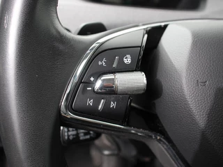 Škoda Enyaq iV Skoda Enyaq iV 60 Airco Navi Carplay Adaptive Cruise Control Park Pack + Camera Full LED Stoel/Stuurverwarming - afbeelding nr 16