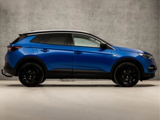 Opel Grandland X Opel Grandland X 1.2 Turbo Business Executive Automaat (APPLE CARPLAY, GROOT NAVI, ADAPTIVE CRUISE, DENON AUDIO, CAMERA, LEDER, SPORTSTOELEN, CLIMATE, LED KOPLAMPEN, TREKHAAK, NIEUWE APK, NIEUWSTAAT) - afbeelding nr 4