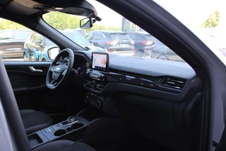 Ford Kuga Ford Kuga 2.5 PHEV Graphite Tech Edition 225pk | Driver Assistance Pack | Technology pack | Wegklapbare Trekhaak  | Panorama dak | Winterpack | Verlengde fabrieksgarantie tot 05-2028 - afbeelding nr 14