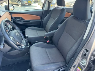 Toyota Yaris Toyota Yaris 1.3 VVT-I STYLE - afbeelding nr 13
