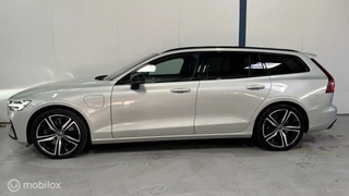 Volvo V60 Volvo V60 2.0 T6 Plug-in hybrid AWD Plus Dark R-DESIGN - afbeelding nr 10