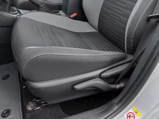 Toyota Auris Toyota Auris 1.2T 116pk Aspiration 5-Deurs | Origineel NL | 1300kg Trekgewicht | Navi | Clima | Cruise | Achteruitrijcamera | Rijstrook+Licht+Regensensor | Mistlampen | 16''lm | Trekhaak - afbeelding nr 23