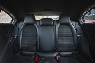 Mercedes-Benz A-Klasse Mercedes-Benz A-Klasse AMG PAKKET PANO - afbeelding nr 19