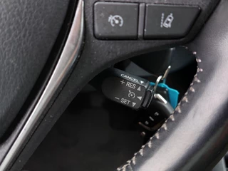 Toyota Auris Toyota Auris 1.2T 116pk Aspiration 5-Deurs | Origineel NL | 1300kg Trekgewicht | Navi | Clima | Cruise | Achteruitrijcamera | Rijstrook+Licht+Regensensor | Mistlampen | 16''lm | Trekhaak - afbeelding nr 18