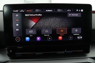 SEAT Leon SEAT Leon 1.5 eTSI FR Intens | Stoel & stuurverwarming |  Adaptive cruise | Trekhaak | Carplay | Sfeerverlichting | Camera | Navigatie - afbeelding nr 16