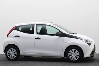 Toyota Aygo Toyota Aygo 1.0 VVT-i x-fun 5-Deurs, Airco, Cruise, Bluetooth, Elektrische Ramen, DAB, Xenon - afbeelding nr 19