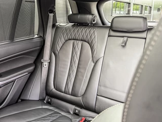 BMW X5 BMW X5 xDrive50e 490PK High Executive M-Sport | PANO | HARMAN KARDON | SKYLOUNGE | WARMTECOMFORT | LEDER | - afbeelding nr 117