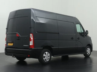 Renault Master | Navigatie | Camera | Airco | Betimmering | Trekhaak - afbeelding nr 2