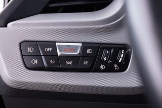 BMW 1 Serie BMW 1 Serie 120 i High Executive | LEDER | Full LED ✅ 1e Eigenaar - afbeelding nr 9