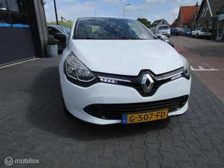 Renault Clio Renault Clio 1.2 16V 5drs 105dkm Airco Cruise Navigatie Bluetooth - afbeelding nr 2