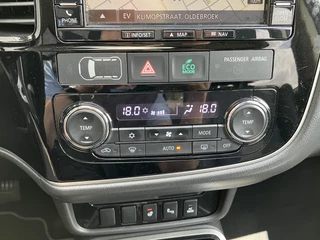 Mitsubishi Outlander Mitsubishi Outlander 2.0 PHEV Instyle+ 203 pk 4WD AUT. | 1e eigenaar | dealer onderhouden | navigatie | trekhaak | leder interieur - afbeelding nr 35