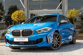 BMW 1 Serie M135i xDrive High Executive Pano HUD HK Vol