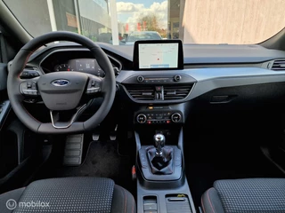 Ford Focus Ford Focus Wagon 1.0 EcoB|Hybrid|ST Line|125pk|Navi - afbeelding nr 5