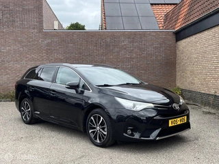 Toyota Avensis Toyota Avensis 1.8 VVT-i Dynamic | Camera| Stoelverw| AUT - afbeelding nr 2