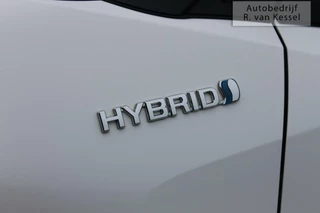 Toyota C-HR Toyota C-HR 1.8 Hybrid Active I 1 eigenaar I Trekhaak I NL-auto - afbeelding nr 13