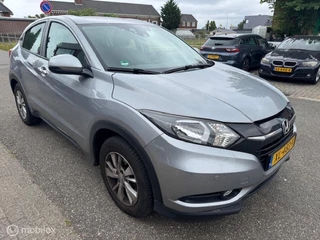 Honda HR-V Honda HR-V 1.5 i-VTEC Elegance Hoge instap , naviagtie , Bluetooth , trekhaak , Electr Ramen , Deur vergrendeling met Afstand - afbeelding nr 6