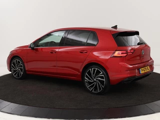 Volkswagen Golf Volkswagen Golf 1.4 eHybrid Style | Stoel & stuurverwarming |  Massage | Carplay | Memory | Achterbankverwarming | Adaptive cruise | Park Assist | Sfeerverlichting | Navigatie | Full LED | PHEV - afbeelding nr 2