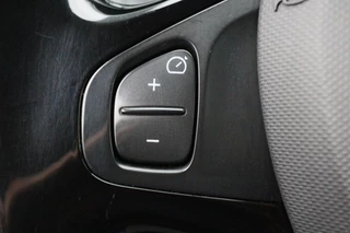 Renault Captur Climate, Cruise, Navigatie, Bluetooth, PDC, Xenon, DAB, 17'' - afbeelding nr 32