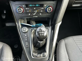 Ford Focus Ford Focus Wagon 1.0 Titanium Edition Navi PDC Clima NAP Netjes! - afbeelding nr 8