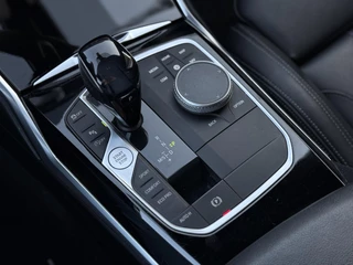 BMW 3 Serie BMW 3-serie Touring 318i Aut. High Executive Ed. | Live Cockpit | Apple Carplay | Trekhaak | - afbeelding nr 35
