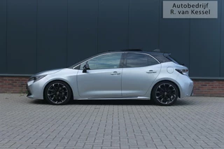 Toyota Corolla Toyota Corolla 2.0 Hybrid GR-Sport Plus I Panoramadak I JBL I NL-auto - afbeelding nr 10