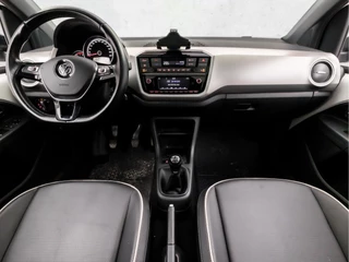 Volkswagen up! (SCHUIFDAK, LEDER, BLUETOOTH, STOELVERWARMING, GETINT GLAS, PARKEERSENSOREN, CRUISE, ZWART HEMEL, LM VELGEN, NIEUWSTAAT) - afbeelding nr 6