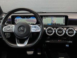 Mercedes-Benz A-Klasse Mercedes-Benz A-Klasse 200 163PK Automaat AMG Night Pano Sfeer Camera - afbeelding nr 19