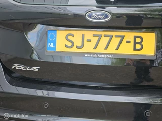 Ford Focus Ford Focus 1.0 Navi |Airco |Cruise |Stuurbed |Lmv |Boekjes - afbeelding nr 11