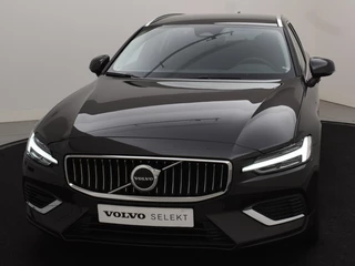 Volvo V60 Volvo V60 T6 PLUG-IN HYBRID ESSENTIAL EDITION 19INCH GETINT GLAS STOELVERW - afbeelding nr 6
