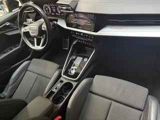 Audi A3 Audi A3 Sportback 45 TFSI e S edition Comp. 3x S-Line HUD Matrix Pano B&O Massage stoelen - afbeelding nr 8