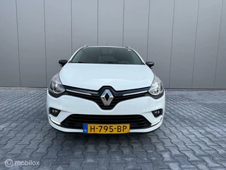 Renault Clio Renault Clio Estate 0.9 TCe Limited  | Navigatie | PDC - afbeelding nr 2