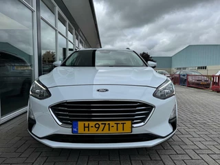 Ford Focus Ford Focus Wagon 1.5 EcoBlue Titanium Business|Cruise control|Airco|Trekhaak|Navi| - afbeelding nr 2