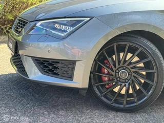 SEAT Leon Seat Leon ST 2.0 TSI Cupra 290PK  PANO/STLVW/PDC/NAVI - afbeelding nr 2