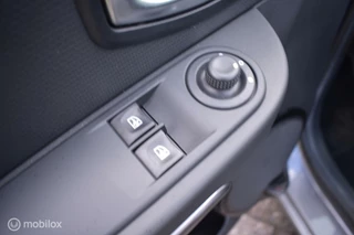 Renault Clio Renault Clio Estate 0.9 TCe Limited 2016|Airco|Cruise|Navi! - afbeelding nr 20