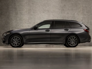 BMW 3 Serie BMW 3 Serie Touring 330e xDrive M Sport 293Pk Automaat (PANORAMADAK, M PAKKET, LASER KOPLAMPEN, MEMORY SEATS, HEAD-UP DISPLAY, HARMAN/KARDON, 360 CAMERA, ADAPTIVE CRUISE, APPLE CARPLAY, NIEUWE APK, NIEUWSTAAT) - afbeelding nr 2
