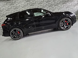 Porsche Cayenne Porsche Cayenne 3.0 S E-Hybrid *GTS uitvoering*22''LMV*NAP*! - afbeelding nr 38