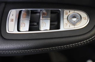 Mercedes-Benz GLC Mercedes-Benz GLC-klasse Coupé 300 4MATIC AMG 63 Look / Lane Assist / Leder / F1 / Sfeerverlichting / Camera / Led / Pdc / 20 Inch - afbeelding nr 16