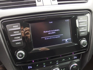 Škoda Octavia TREKHAAK / NWE D-RIEM / STOELVERW / NAVI / CLIMA / PDC / NL-AUTO - afbeelding nr 8