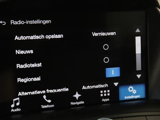 Ford C-MAX Ford C-Max 1.5 TDCi Titanium | Carplay | Trekhaak |  Navigatie | Verwarmde voorruit | Climate control | Keyless | Parkeerhulp | Cruise control - afbeelding nr 24