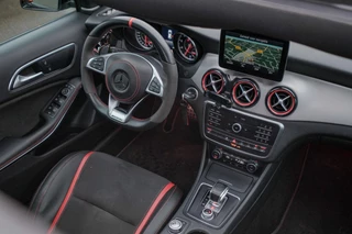 Mercedes-Benz GLA Mercedes-Benz GLA-klasse AMG 45 4MATIC | Schaalstoelen - afbeelding nr 21