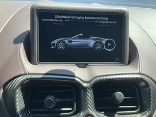 Aston Martin V8 Vantage Aston Martin V8 Vantage Roadster 4.0 360° Leer Sportzetels 21 Inch Xenon-Grey 10.487KM! - afbeelding nr 60