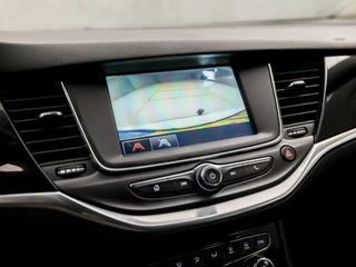 Opel Astra Opel Astra Sports Tourer 1.2 Sport (APPLE CARPLAY, NAVIGATIE, CLIMATE, CAMERA, ADAPTIVE CRUISE, SPORTSTOELEN, GETINT GLAS, LEDER, TREKHAAK, NIEUWSTAAT) - afbeelding nr 15