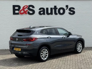 BMW X2 BMW X2 SDrive18i High Executive Led Panorama Sfeer verlichting Leder Cruise Clima - afbeelding nr 2