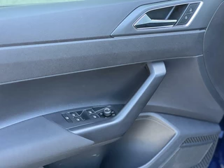 Volkswagen Polo Volkswagen Polo 1.0 TSI 3 X R-Line | IQ LIGHT | Camera | Pano | Virtual | Carplay | - afbeelding nr 18