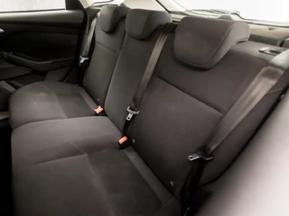 Ford Focus (APPLE CARPLAY, NAVIGATIE, LM VELGEN, PARKEERSENSOREN, SPORTSTOELEN, CRUISE, ELEK PAKKET, NIEUWSTAAT) - afbeelding nr 15