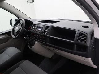 Volkswagen Transporter Volkswagen Transporter 2.0TDI Lang Imperiaal | Trekhaak | Airco | Betimmering - afbeelding nr 18