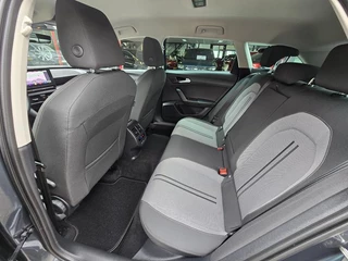 SEAT Leon Seat Leon Sportstourer 1.0 eTSI Style Business Intense AUTOMAAT Clima|Navi|Virtual|LED|Camera|Nap!! - afbeelding nr 5